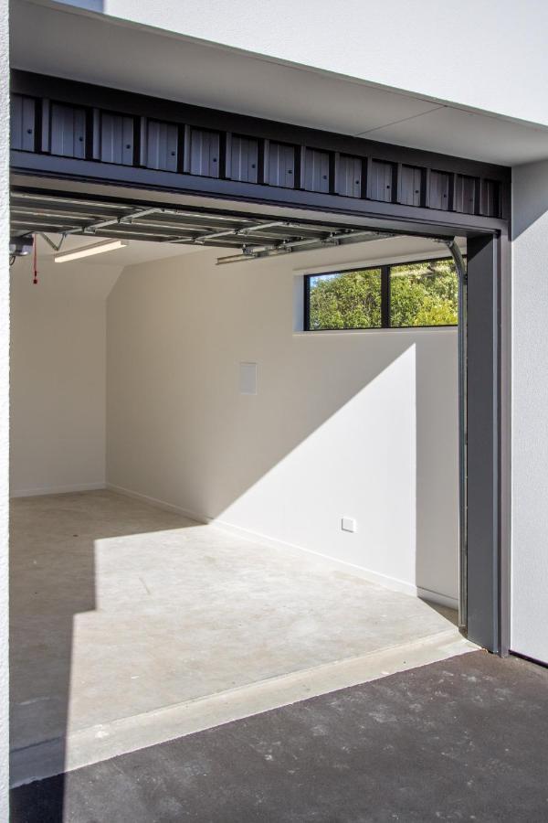 Apartamento Sunsoaked & Stylish 3 Bed, 1.5 Bath W Garage *